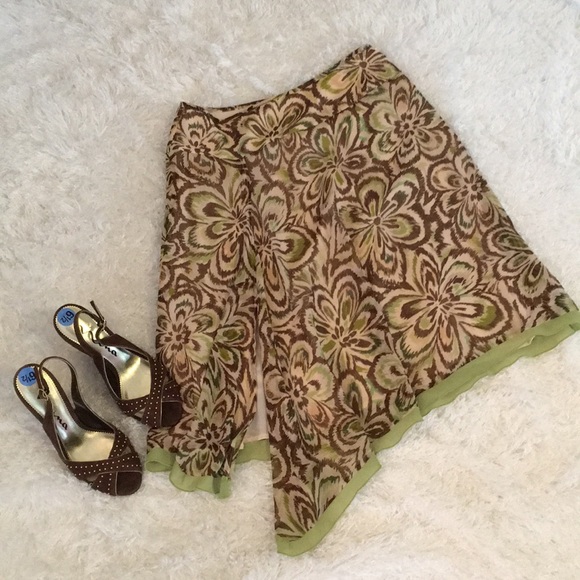 Worthington Dresses & Skirts - WORTHINGTON floral print lined skirt 6P